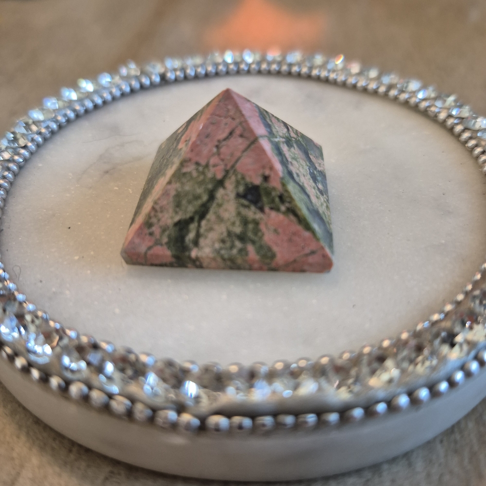 Unakite Crystal Polished Stone Pyramid Sm #1 New - Picture 3 of 9